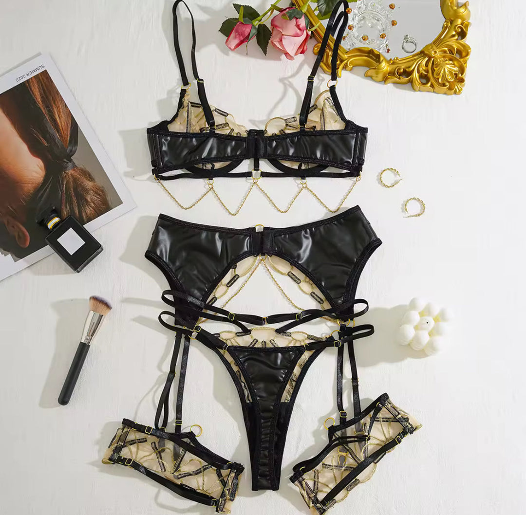 Golden Whisper Lingerieset