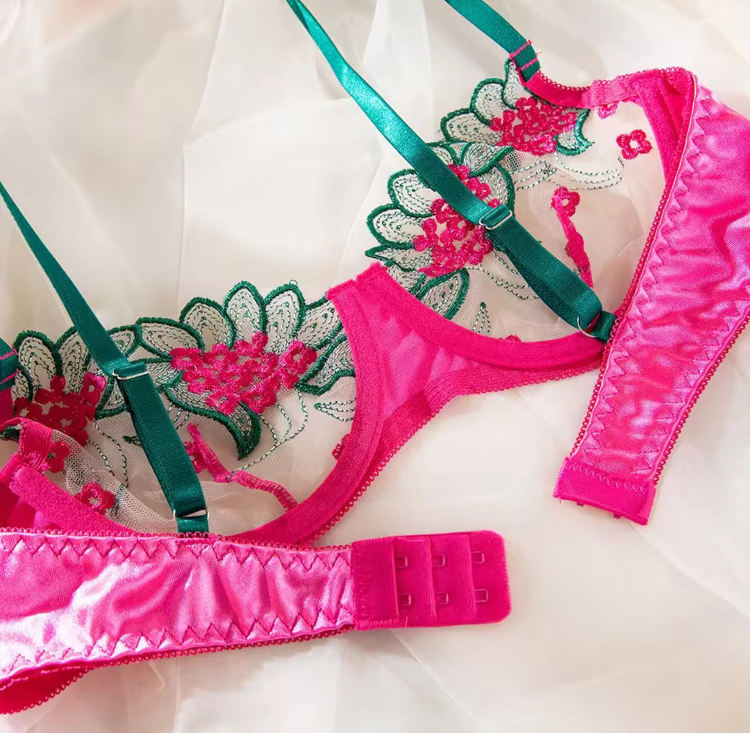 Mia Lingerieset