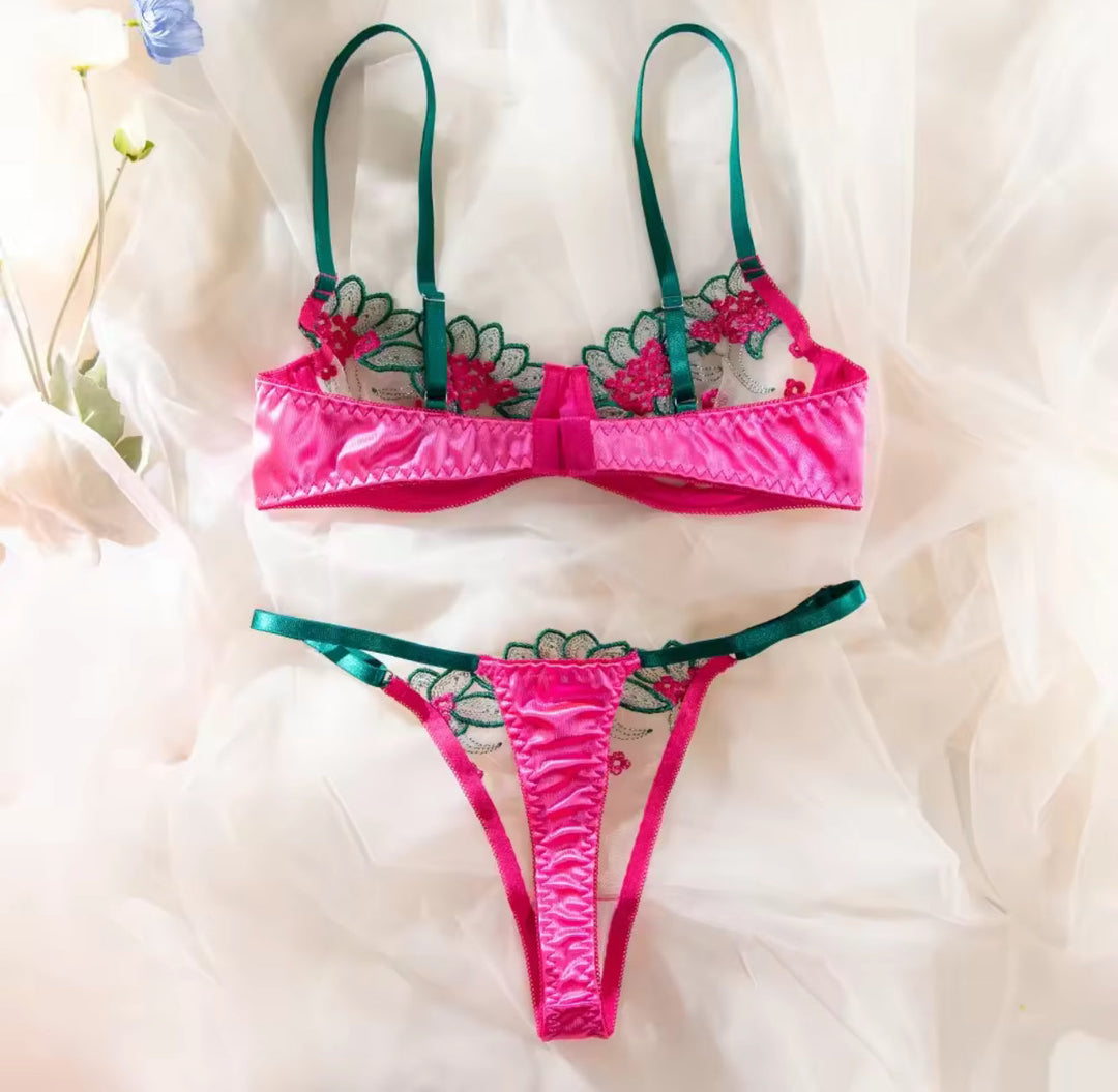Mia Lingerieset