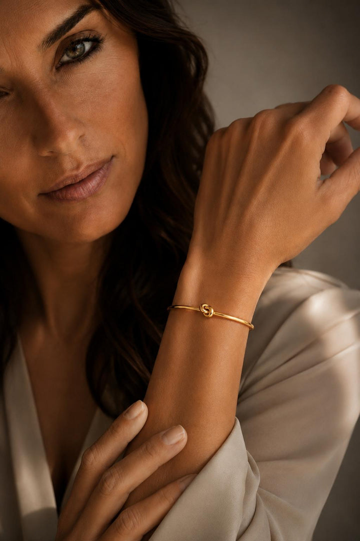 The Bond Bracelet