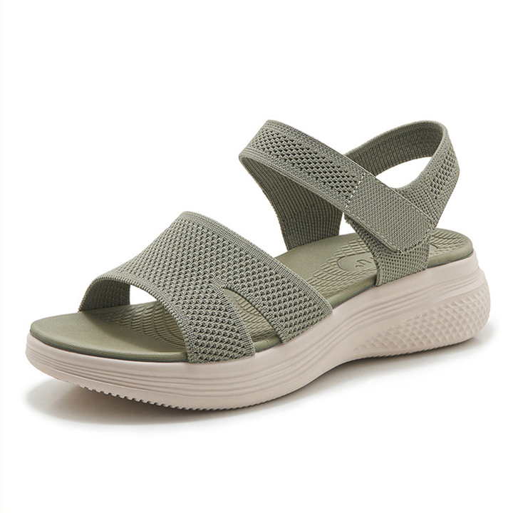 Noomsy Wide & Stretch Walking Sandals